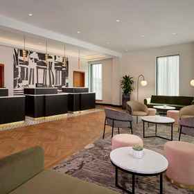 Reception 1 ダブルツリー・バイ・ヒルトン・シェフィールド・シティ, ストックスブリッジ ホテル