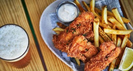 อื่นๆ 2 Graduate by Hilton Eugene