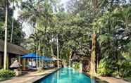 Swimming Pool 6 Novotel Bogor Golf Resort & Convention Center