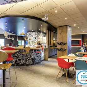 Exterior view1ibis Lisboa Jose Malhoa,里斯本大学飯店