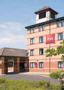 Exterior view ibis Preston North