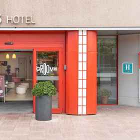 Exterior 1 ibis Barcelona Meridiana, Hotel Congrés-Indians