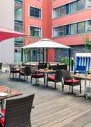 Exterior view Mercure Hotel Frankfurt Eschborn Helfmann Park