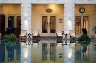 Kolam Renang The Phoenix Hotel Yogyakarta - MGallery