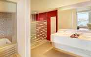 In-room Bathroom 4 Mercure Convention Center Ancol