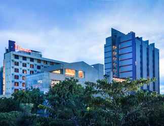 Luar Bangunan 2 Mercure Surabaya Grand Mirama