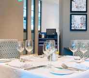 Others 6 Sofitel London Gatwick