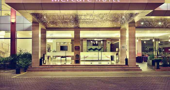 Bên ngoài Mercure Pontianak City Center