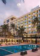 Exterior view Novotel Mumbai Juhu Beach