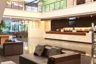 Lobi Novotel Manado Golf Resort & Convention Center