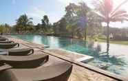 Swimming Pool 4 Novotel Manado Golf Resort & Convention Center