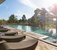 Swimming Pool 4 Novotel Manado Golf Resort & Convention Center