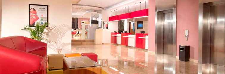 Lobby ibis Jakarta Senen