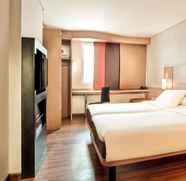 Bedroom 5 ibis Gading Serpong