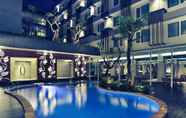 Swimming Pool 2 Mercure Jakarta Sabang