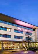 Exterior view Mercure Sheffield Parkway