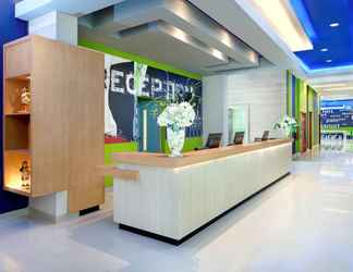 Lobby 2 ibis budget Semarang Tendean