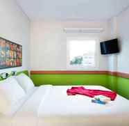 ห้องนอน 4 ibis budget Semarang Tendean