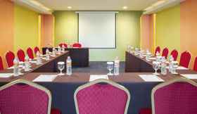 Functional Hall 5 ibis budget Semarang Tendean