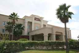 Hampton Inn and Suites Brownsville, Rp 2.806.182