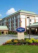 Exterior Hampton Inn Coventry-Warwick Area