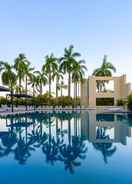Pool DoubleTree by Hilton Esplanade Darwin