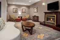 Lobi Hampton Inn & Suites Detroit/Sterling Heights