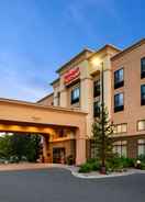 Exterior Hampton Inn & Suites Fairbanks