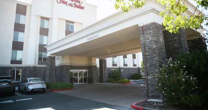 Others Hampton Inn and Suites Fresno