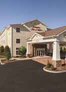 Exterior Hampton Inn & Suites Mystic