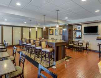 อื่นๆ 2 Hampton Inn Meadville