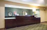 Lain-lain 3 Hampton Inn Marshall  MI