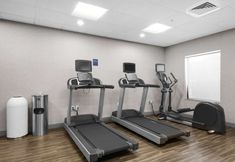 Others 5 Hampton Inn and Suites Pensacola I-10 N at Univ Town Plaza