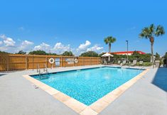 Others 2 Hampton Inn and Suites Pensacola I-10 N at Univ Town Plaza