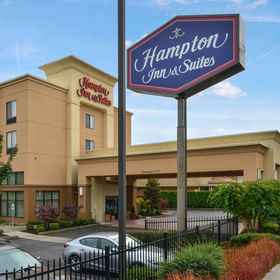 Exterior1Hampton Inn and Suites Tacoma,BJ's Bingo飯店