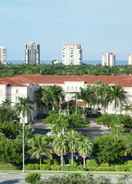 Exterior Hilton Naples