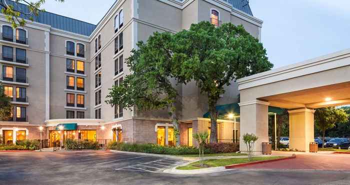 Others DoubleTree by Hilton Austin-University Area