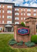 Exterior Hampton Inn and Suites Stamford