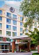 Exterior DoubleTree by Hilton Hotel Boston Bayside