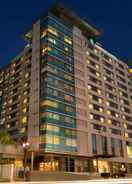 Exterior Embassy Suites by Hilton Los Angeles Glendale