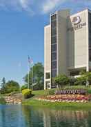 Exterior DoubleTree by Hilton Chicago - Oak Brook