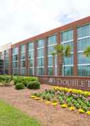 Exterior DoubleTree by Hilton Hotel and Suites Charleston Airport