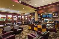 Bar, Kafe, dan Lounge Embassy Suites by Hilton Charlotte Concord Golf Resort & Spa