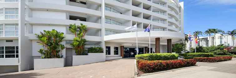 Others DoubleTree by Hilton Cairns