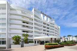 DoubleTree by Hilton Cairns, SGD 232.73