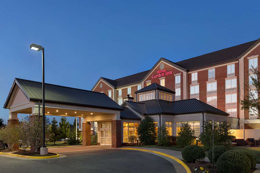 Hilton Garden Inn Fredericksburg, Rp 2.599.581