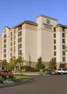 Exterior Embassy Suites by Hilton Denver International Airport