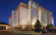 อื่นๆ 6 Embassy Suites by Hilton Denver International Airport