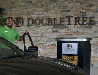 อื่นๆ 2 DoubleTree by Hilton Detroit - Dearborn