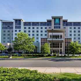 Exterior1Embassy Suites by Hilton Newark Airport,史泰登岛动物园飯店